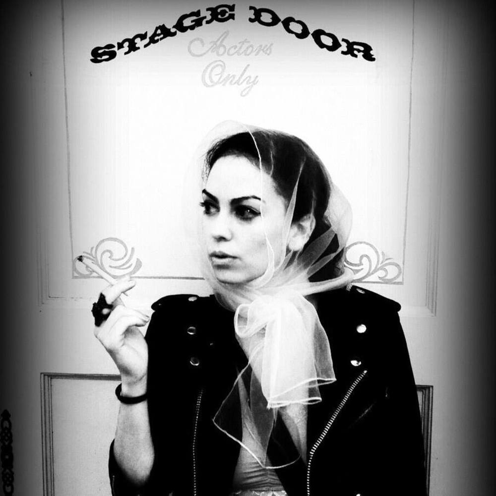 Meet your Posher, Linds